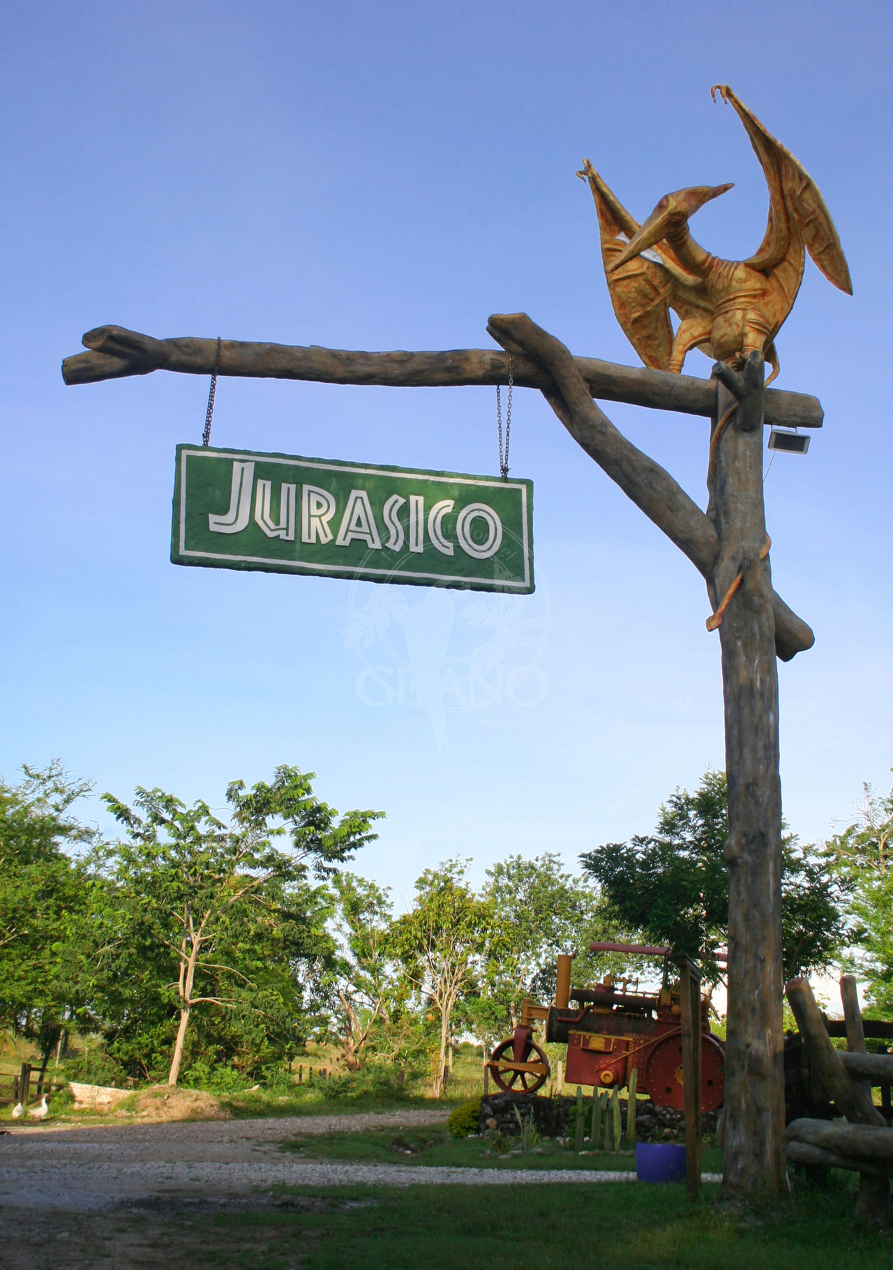 Regresal al Período Jurásico - Parque Temático Hacienda Nápoles - Hotel & Restaurante Parador del Gitano - Nápoles - Doradal - Rio claro