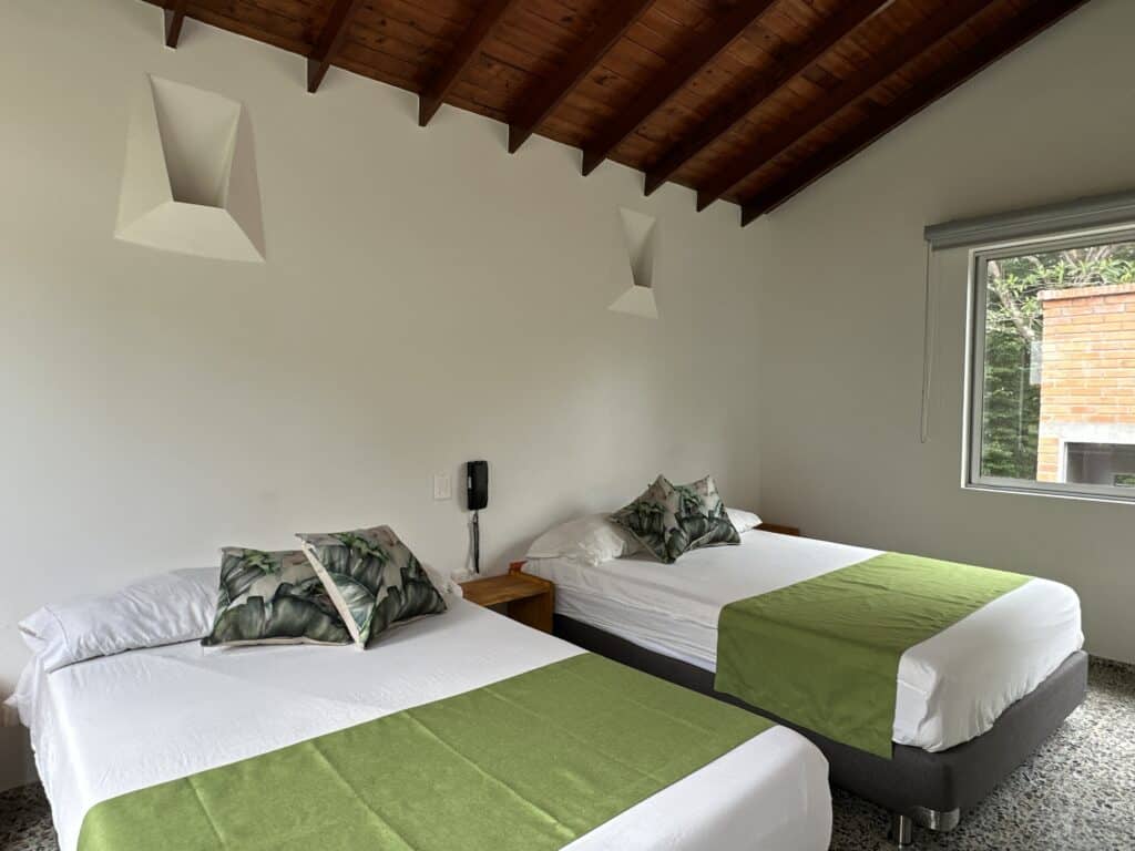 Vista aérea Río Claro reserva natural Antioquia Colombia